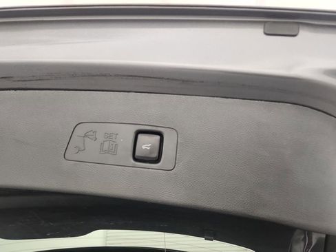 Used 2022 Lincoln Corsair Reserve w/ Equipment Group 201A image 24