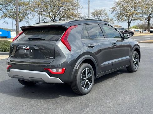 New 2026 Kia Niro EX image 3