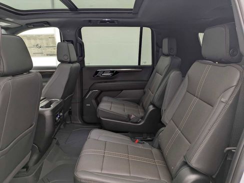 New 2026 Chevrolet Suburban High Country image 21