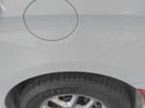 Used 2024 Chrysler Pacifica Touring-L FWD image 11