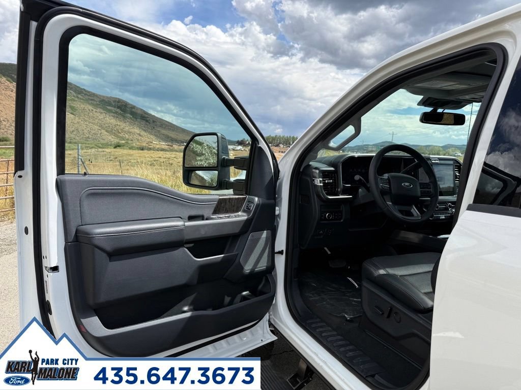 New 2026 Ford F350 Lariat w/ Tremor Off-Road Package AWD/4WD image 13