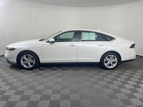 Certified 2025 Honda Accord LX image 2