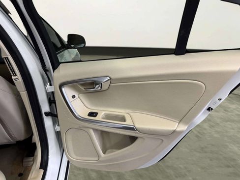 Used 2015 Volvo S60 T5 Premier AWD/4WD image 16