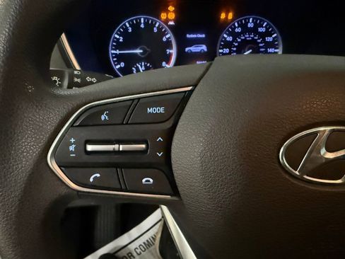 Used 2019 Hyundai Santa Fe SE image 30