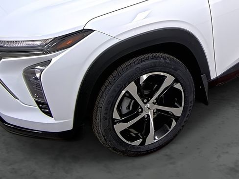 Used 2024 Chevrolet Trax RS image 7