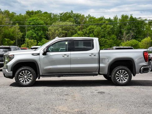 Used 2023 GMC Sierra 1500 AT4 w/ AT4 Premium Package AWD/4WD image 6
