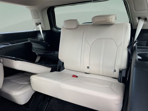 Used 2022 Ford Expedition Platinum RWD image 33