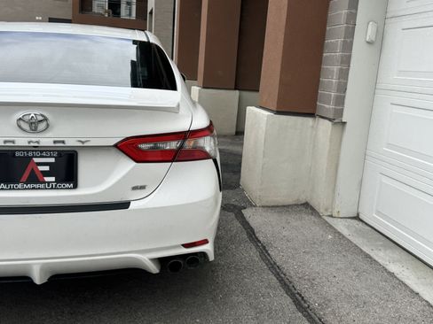 Used 2018 Toyota Camry SE w/ Protection Package (Q2) FWD image 6
