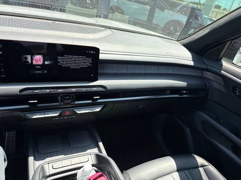 Used 2027 Kia Telluride SX Prestige X-Line w/ Towing Package AWD/4WD image 16