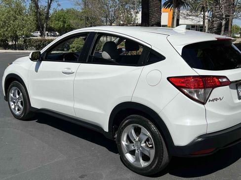 Used 2022 Honda HR-V LX image 26