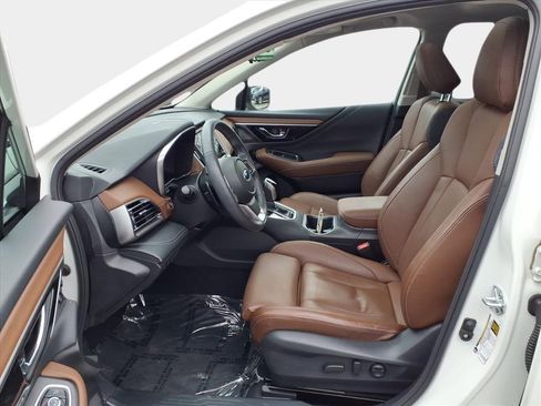 Used 2023 Subaru Outback Touring image 9