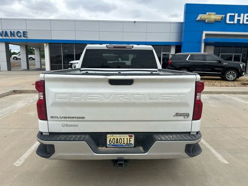 Used 2022 Chevrolet Silverado 1500 LT w/ LPO, Liner Protection Package RWD image 8