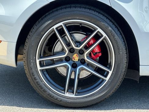 Certified 2021 Porsche Macan GTS AWD/4WD image 42