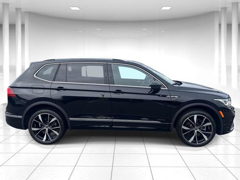 Certified 2024 Volkswagen Tiguan SEL R-Line AWD/4WD image 2