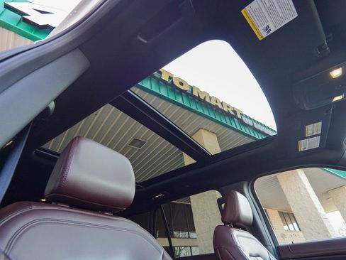 Used 2024 Ford Expedition Max Limited image 40