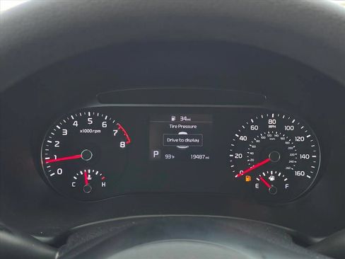 Used 2021 Kia Soul LX FWD image 14