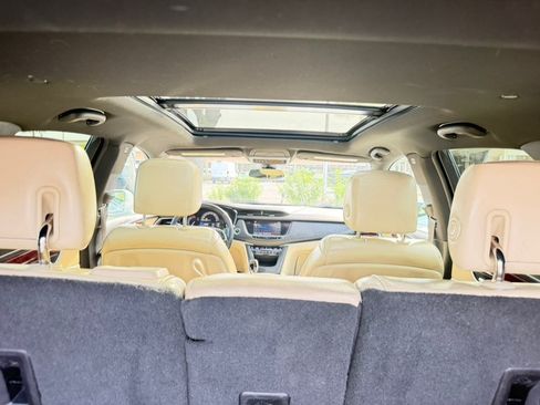 Used 2018 Cadillac XT5 Luxury w/ Driver Awareness Package AWD/4WD image 27