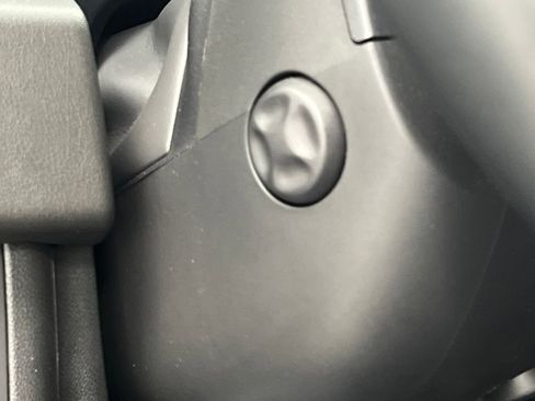 Used 2025 GMC Yukon Denali image 50