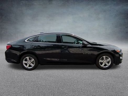 Used 2024 Chevrolet Malibu LT FWD image 9