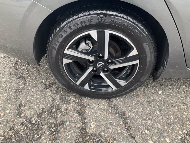 Used 2024 Nissan Sentra SV FWD image 11