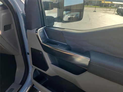 New 2026 Ford F450 Platinum w/ Platinum Plus Package image 28