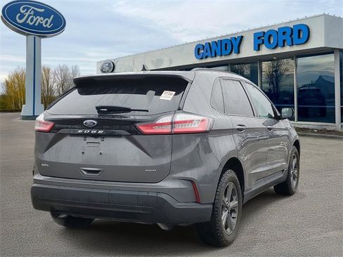 Used 2024 Ford Edge SEL w/ Sport Appearance Package image 4