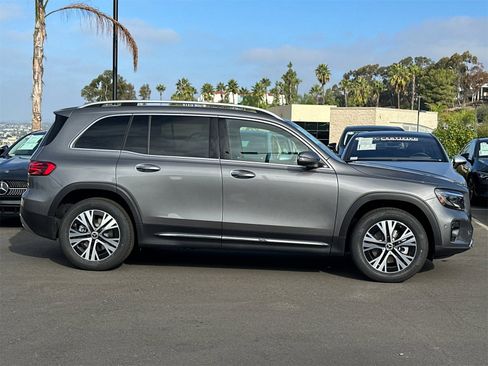New 2026 Mercedes-Benz GLB 250 image 2