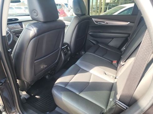 Used 2018 Cadillac XT5 Premium Luxury w/ Driver Assist Package image 12