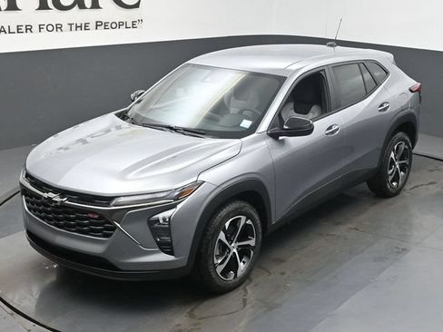 New 2026 Chevrolet Trax RS FWD image 23
