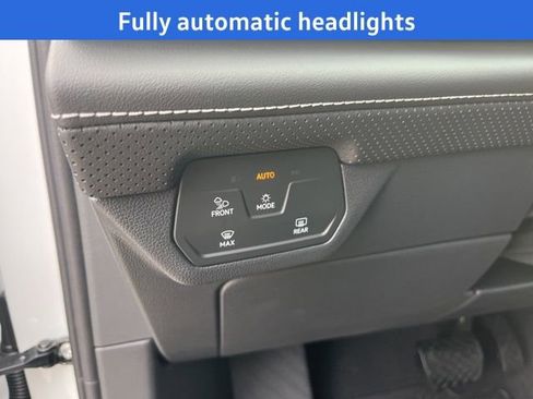 New 2026 Volkswagen Atlas SE image 9