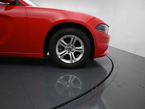 Used 2022 Dodge Charger SXT RWD image 11
