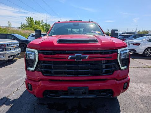 Used 2024 Chevrolet Silverado 2500 LT w/ Z71 Sport Edition AWD/4WD image 2