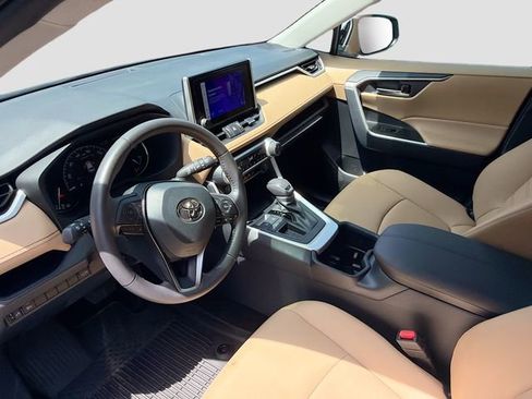 Used 2025 Toyota RAV4 XLE Premium FWD image 25