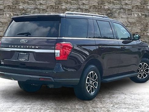 Used 2023 Ford Expedition XLT AWD/4WD image 6