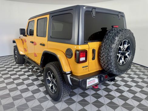 Used 2021 Jeep Wrangler Unlimited Rubicon AWD/4WD image 3
