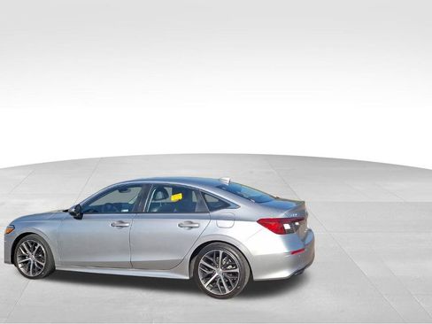 Used 2024 Honda Civic Touring image 18