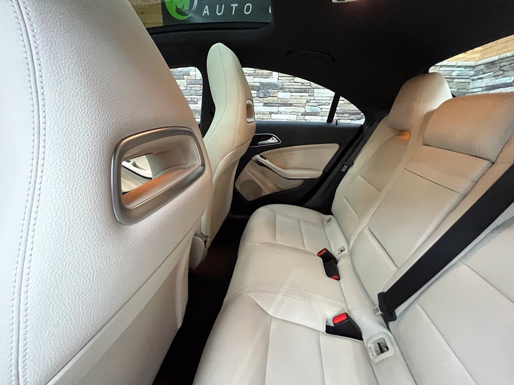 Used 2016 Mercedes-Benz CLA 250 4MATIC image 34