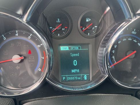Used 2013 Chevrolet Cruze LT w/ All-Star Edition FWD image 18