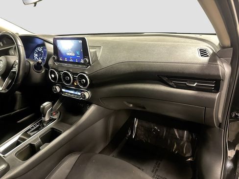 Used 2020 Nissan Sentra SV w/ Trunk Package image 32