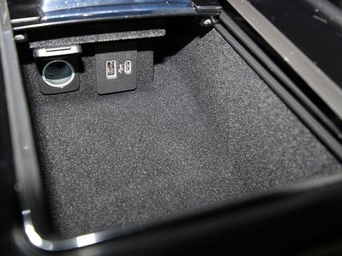 Used 2026 Lincoln Corsair Grand Touring image 19