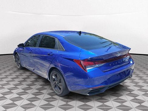 Used 2025 Hyundai Elantra Sport FWD image 4