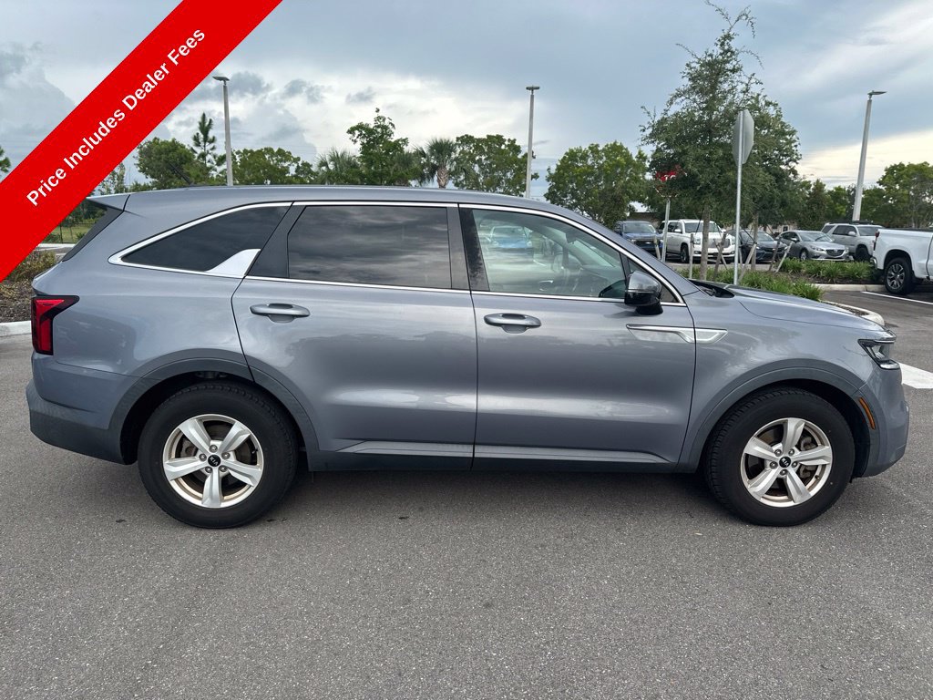 Used 2021 Kia Sorento LX FWD image 6