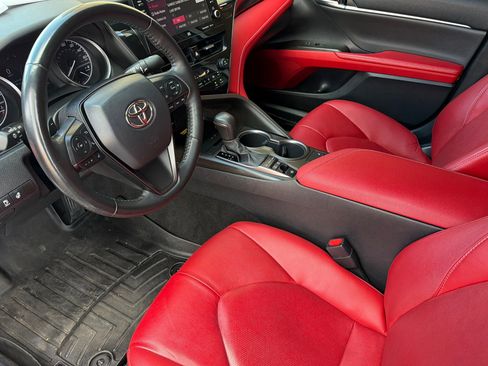 Used 2022 Toyota Camry XSE w/ Navigation Upgrade Package image 10