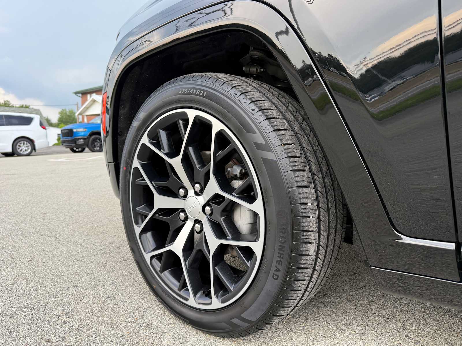 Certified 2023 Jeep Grand Cherokee Summit AWD/4WD image 25
