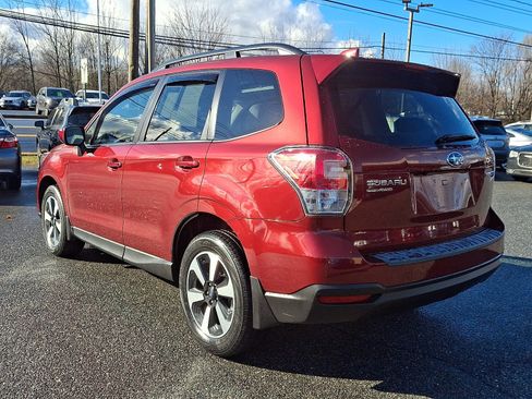 Used 2017 Subaru Forester 2.5i Premium w/ All-Weather Package image 6