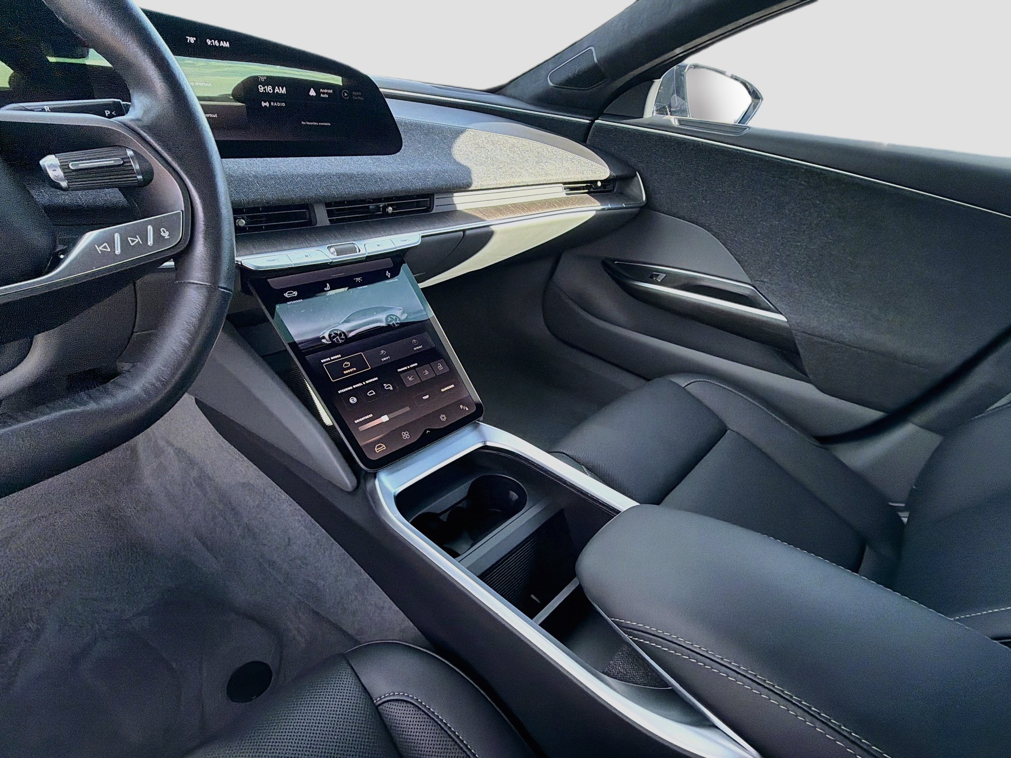 Used 2024 Lucid Air Touring AWD/4WD image 26