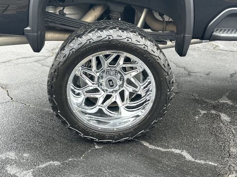 Used 2024 Chevrolet Silverado 2500 High Country w/ Midnight Edition image 21