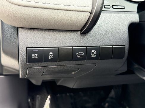 Used 2022 Toyota Camry LE FWD image 29
