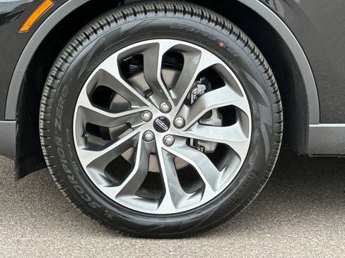 New 2025 Lincoln Aviator Reserve w/ Luxury Package image 23