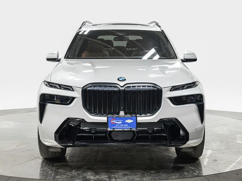 Used 2023 BMW X7 xDrive40i w/ M Sport Package AWD/4WD image 10